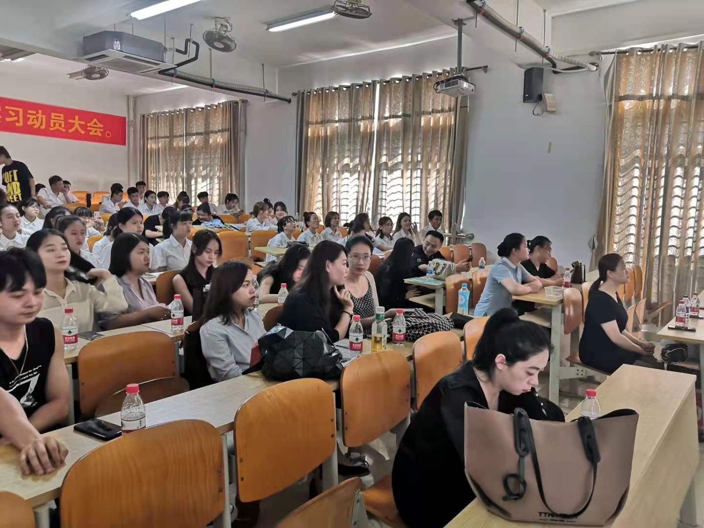 1621999838513309.jpg 1621999838513309.jpg